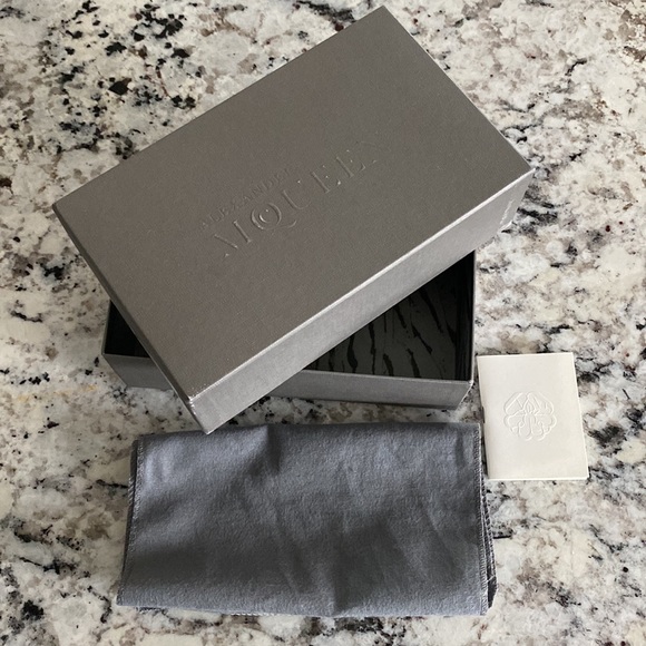 Alexander McQueen leather skull crystal eye chained crossbody bag like new - Picture 13 of 15